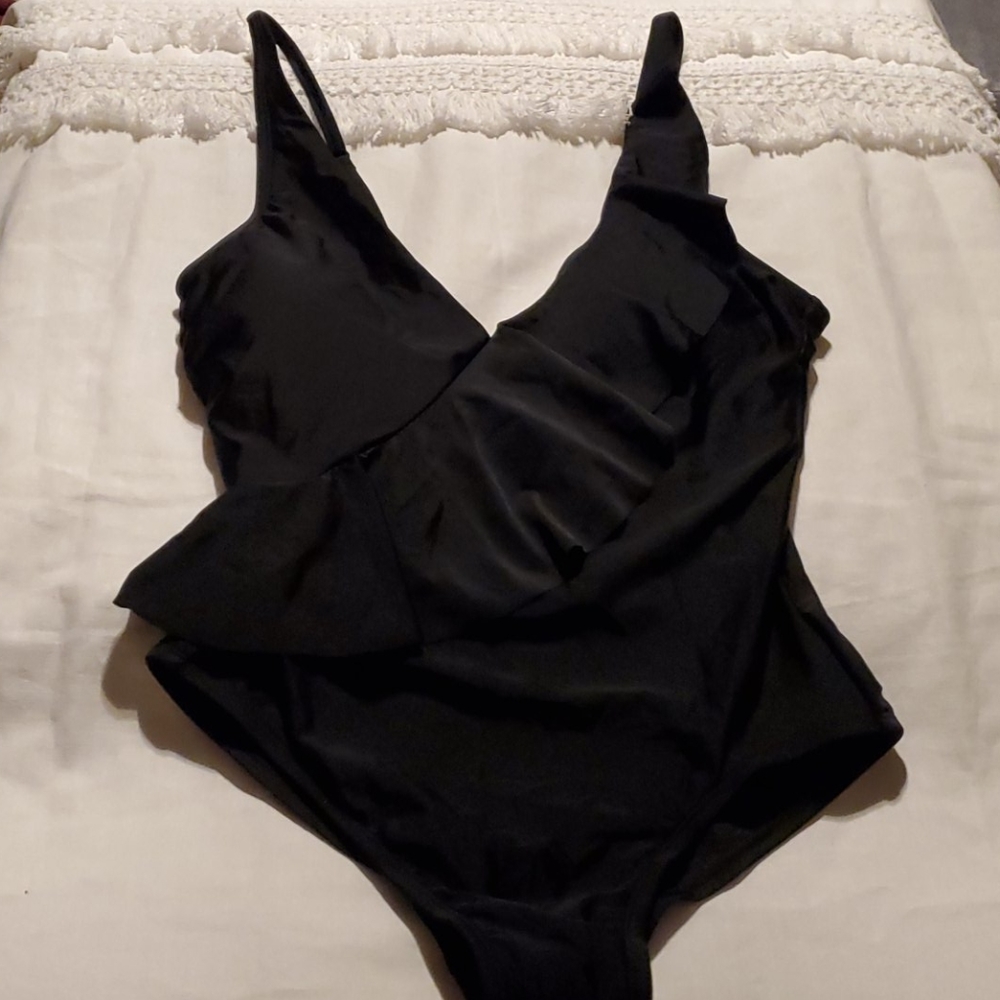 Kona Sol Shoulder Ruffle